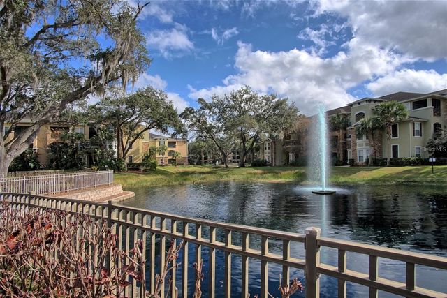 10019 COURTNEY PALMS BOULEVARD 302, Tampa, FL 33619