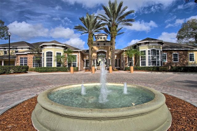 10019 COURTNEY PALMS BOULEVARD 302, Tampa, FL 33619