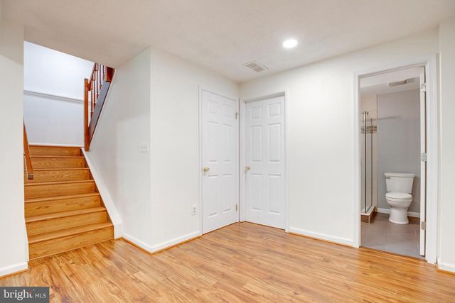 1604 BARNSTEAD DR, Reston, VA 20194