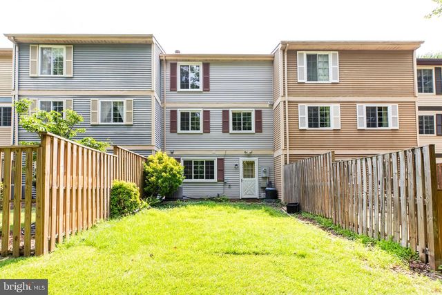 1604 BARNSTEAD DR, Reston, VA 20194