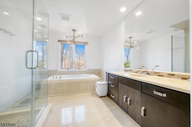 17 Brentwood Dr, North Caldwell Boro, NJ 07006