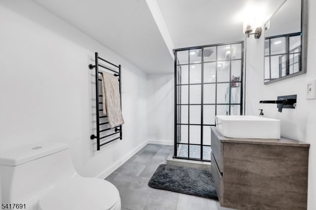 17 Brentwood Dr, North Caldwell Boro, NJ 07006