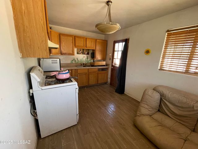 5201 S Champion Stravenue, Tucson, AZ 85706