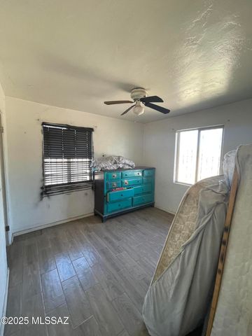 5201 S Champion Stravenue, Tucson, AZ 85706