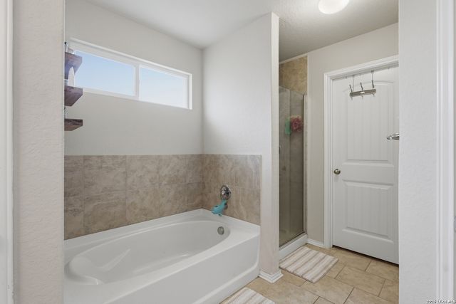 2611 LIVE OAK PASS, San Antonio, TX 78244