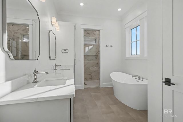 869 Inlet Circle, Gulf Shores, AL 36542