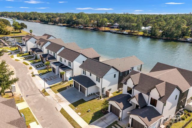 869 Inlet Circle, Gulf Shores, AL 36542