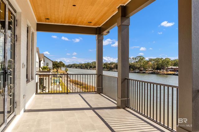 869 Inlet Circle, Gulf Shores, AL 36542