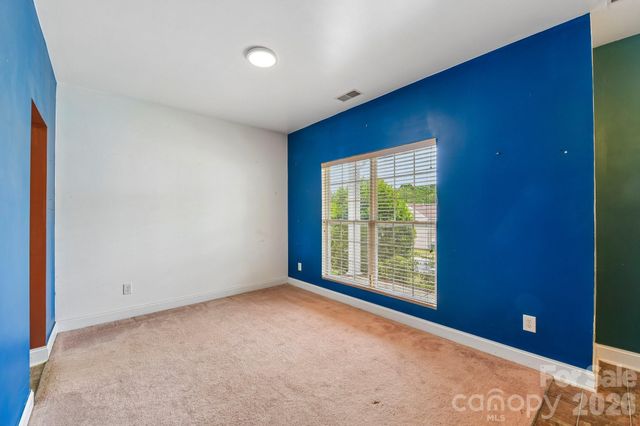 8718 Buttonwood Court, Charlotte, NC 28215