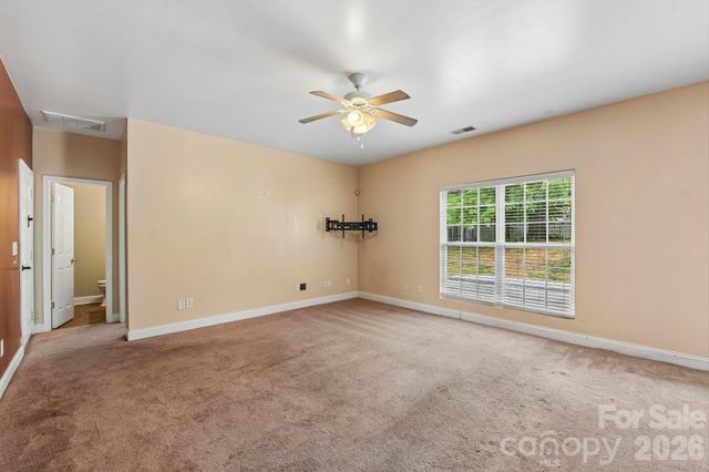8718 Buttonwood Court, Charlotte, NC 28215