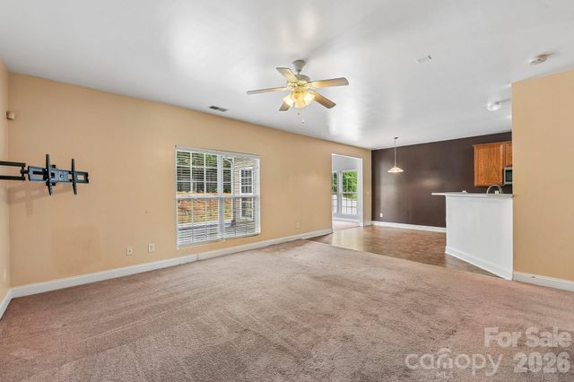 8718 Buttonwood Court, Charlotte, NC 28215