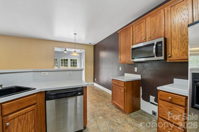 8718 Buttonwood Court, Charlotte, NC 28215