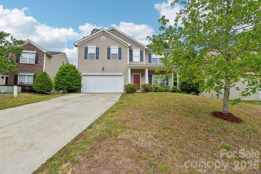 8718 Buttonwood Court, Charlotte, NC 28215