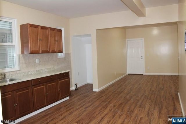 100-102 Lyons Avenue, Newark, NJ 07112