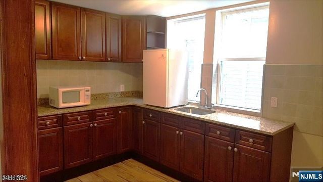 100-102 Lyons Avenue, Newark, NJ 07112