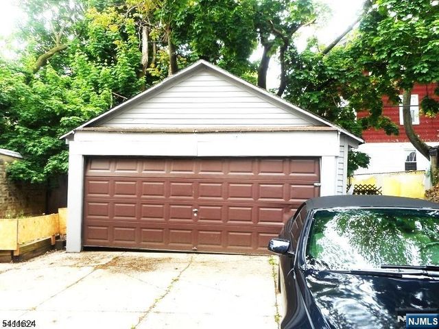100-102 Lyons Avenue, Newark, NJ 07112