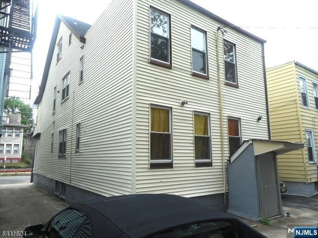 100-102 Lyons Avenue, Newark, NJ 07112