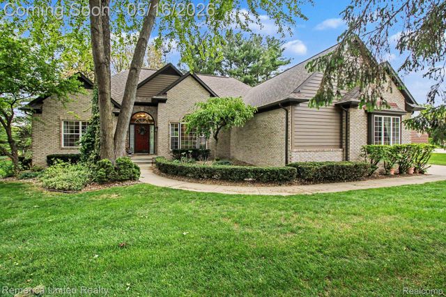 57224 Hidden Timbers Drive, Lyon Charter Township, MI 48178