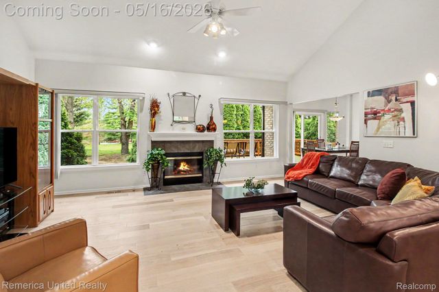57224 Hidden Timbers Drive, Lyon Charter Township, MI 48178