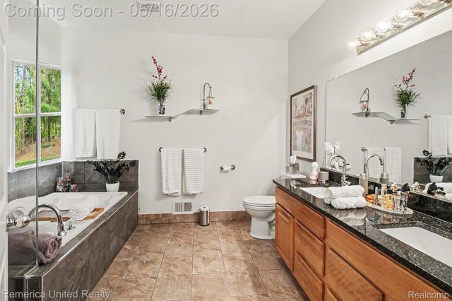 57224 Hidden Timbers Drive, Lyon Charter Township, MI 48178
