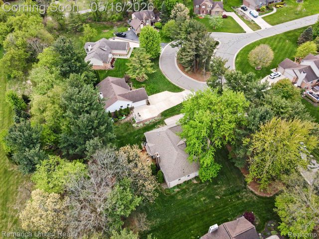 57224 Hidden Timbers Drive, Lyon Charter Township, MI 48178