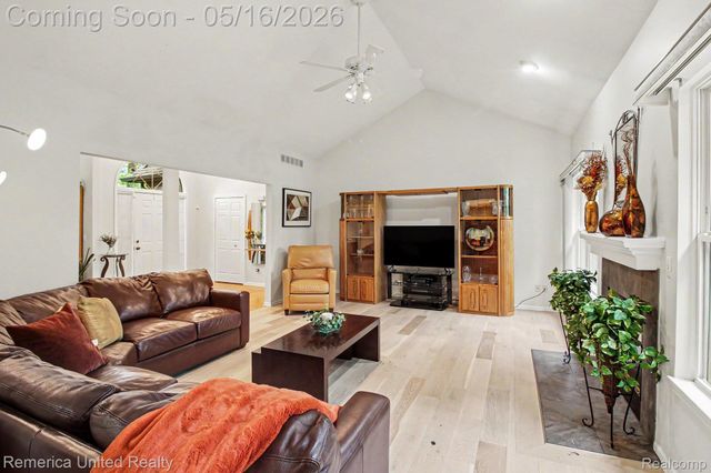 57224 Hidden Timbers Drive, Lyon Charter Township, MI 48178