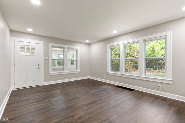 5041 Kentucky Avenue, Indianapolis, IN 46221
