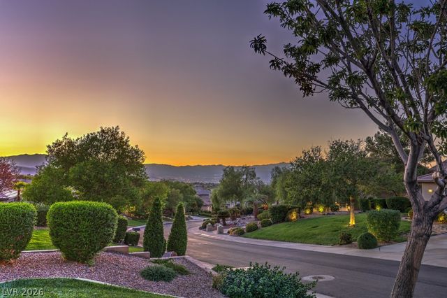 49 Stonemark Drive, Henderson, NV 89052