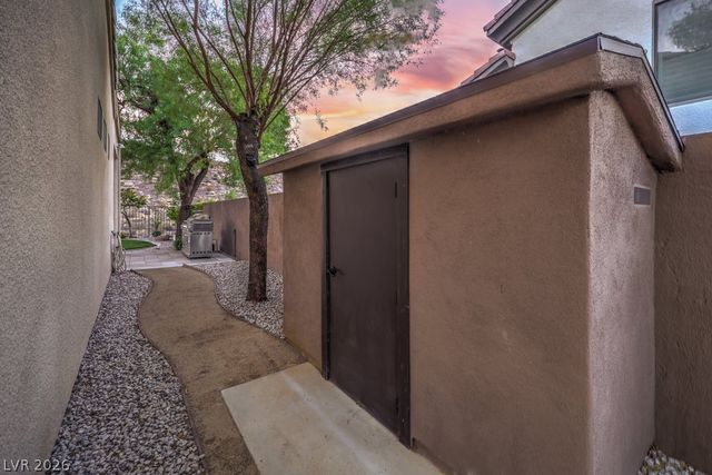 49 Stonemark Drive, Henderson, NV 89052