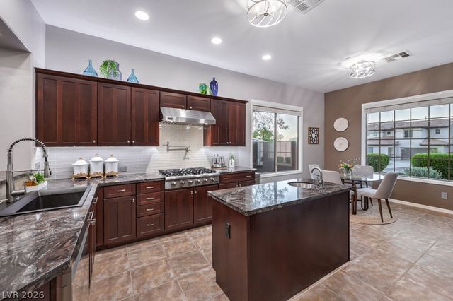 49 Stonemark Drive, Henderson, NV 89052