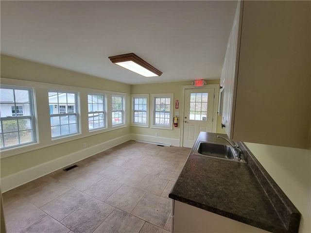 100 Hospital Road A, Canton, GA 30114