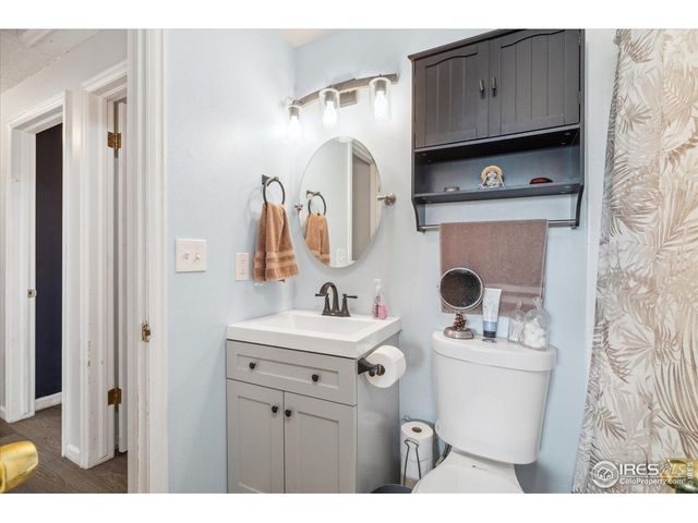 1561 S Sheridan Blvd, Lakewood, CO 80232