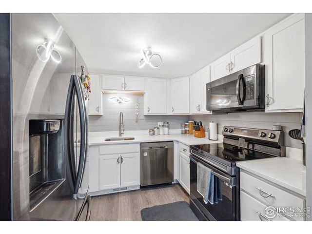 1561 S Sheridan Blvd, Lakewood, CO 80232