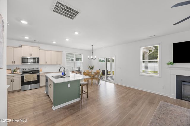 1080 Ben Thomas Drive NE, Leland, NC 28451