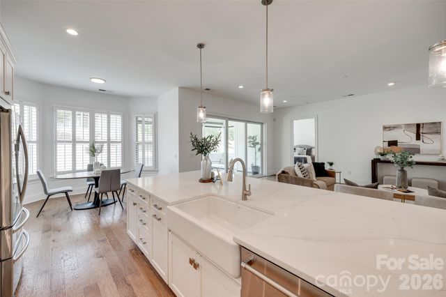 15927 Vale Ridge Drive, Charlotte, NC 28278