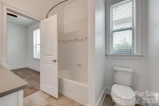 15927 Vale Ridge Drive, Charlotte, NC 28278