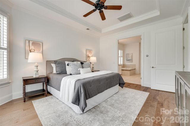 15927 Vale Ridge Drive, Charlotte, NC 28278