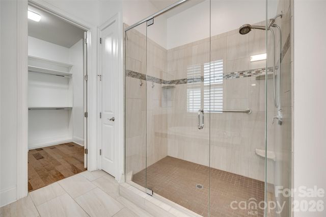 15927 Vale Ridge Drive, Charlotte, NC 28278