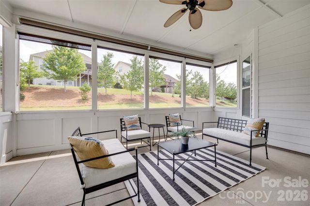 15927 Vale Ridge Drive, Charlotte, NC 28278