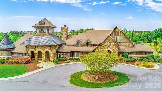 15927 Vale Ridge Drive, Charlotte, NC 28278
