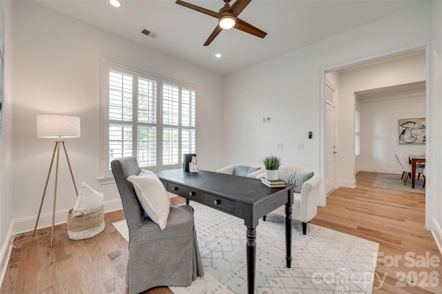 15927 Vale Ridge Drive, Charlotte, NC 28278