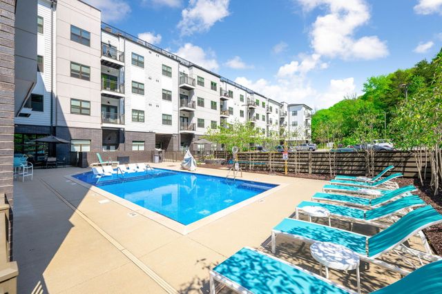 782 Riverfront Parkway 202, Chattanooga, TN 37402