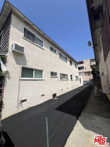 5214 Wilkinson Avenue, Valley Village, CA 91607