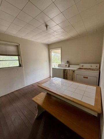 10010 FORT KING ROAD, Dade City, FL 33525