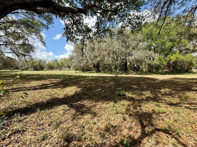 10010 FORT KING ROAD, Dade City, FL 33525