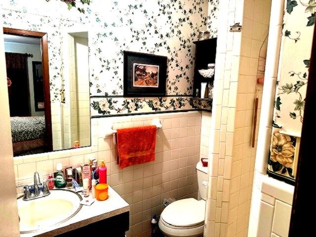 1525 Mansfield Road, Reno, TX 75462