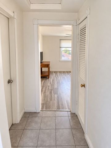 7052 41st Street, Berwyn, IL 60402