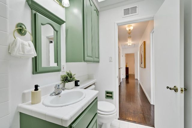 1040 Los Padres Boulevard, Santa Clara, CA 95050