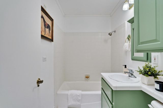 1040 Los Padres Boulevard, Santa Clara, CA 95050