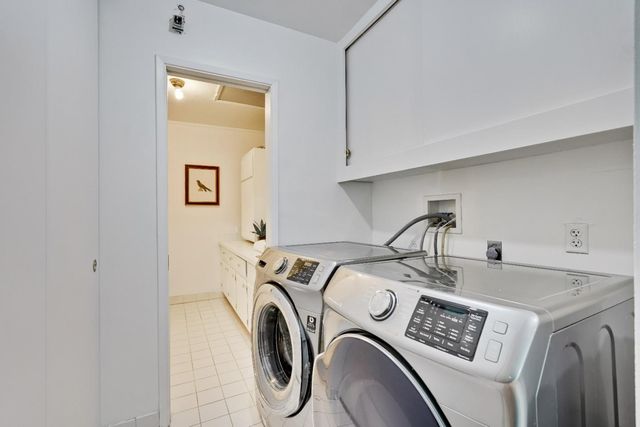 1040 Los Padres Boulevard, Santa Clara, CA 95050